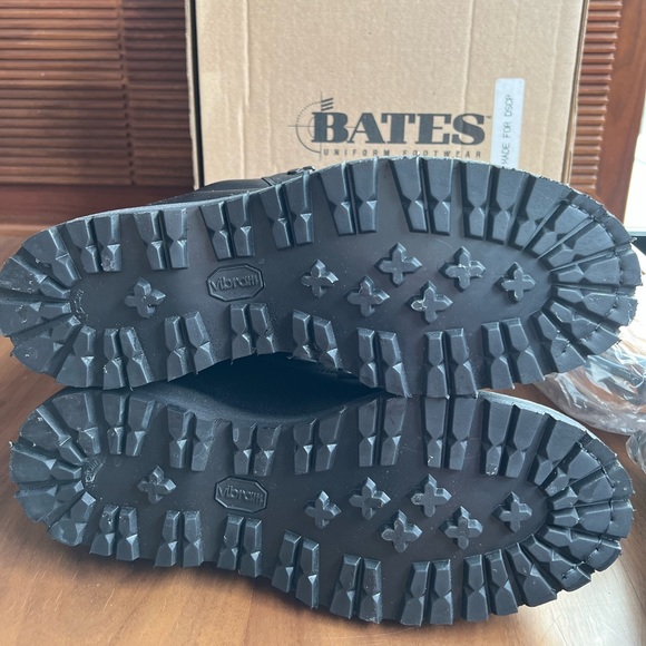 Bates Cold/Wet winter combat boots with Liner - Picture 3 of 7